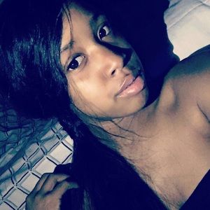 Meet your Posher, Sanyah